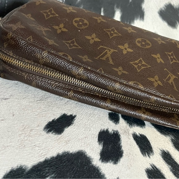 Louis Vuitton Trousse Monogram Cosmetic Bag - Picture 5 of 16